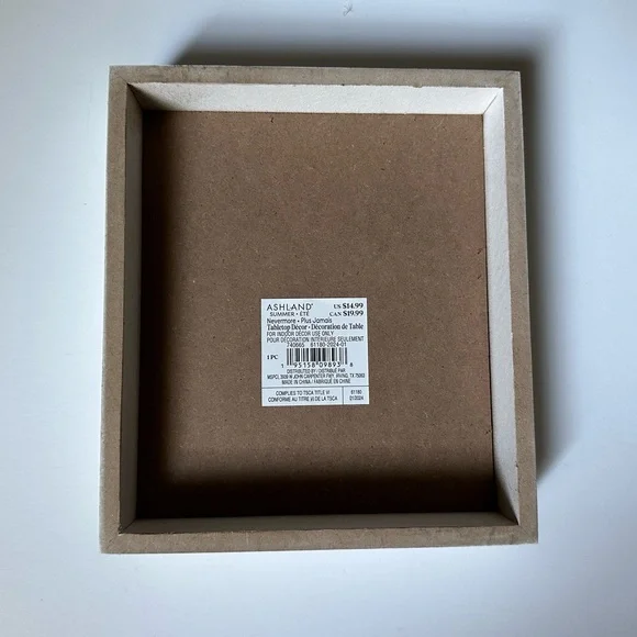 Brand NEW Zero Interest Plaid Frame Wall Art Fun Decor - Picture 5 of 5